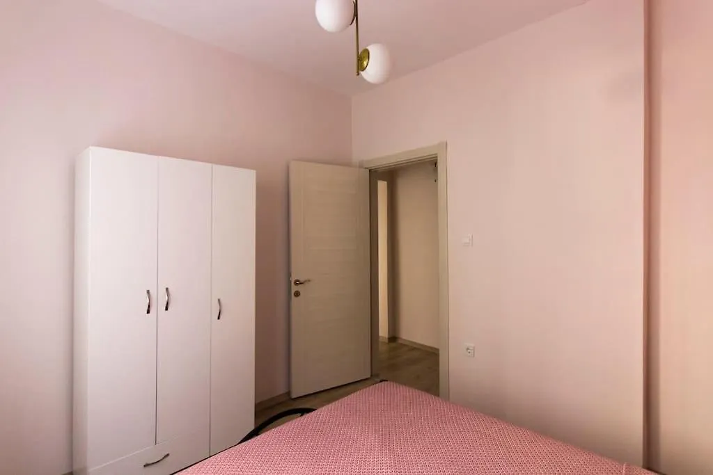Apartment Soft Modern Inspiring Flat In The Center Of Moda Istanbul